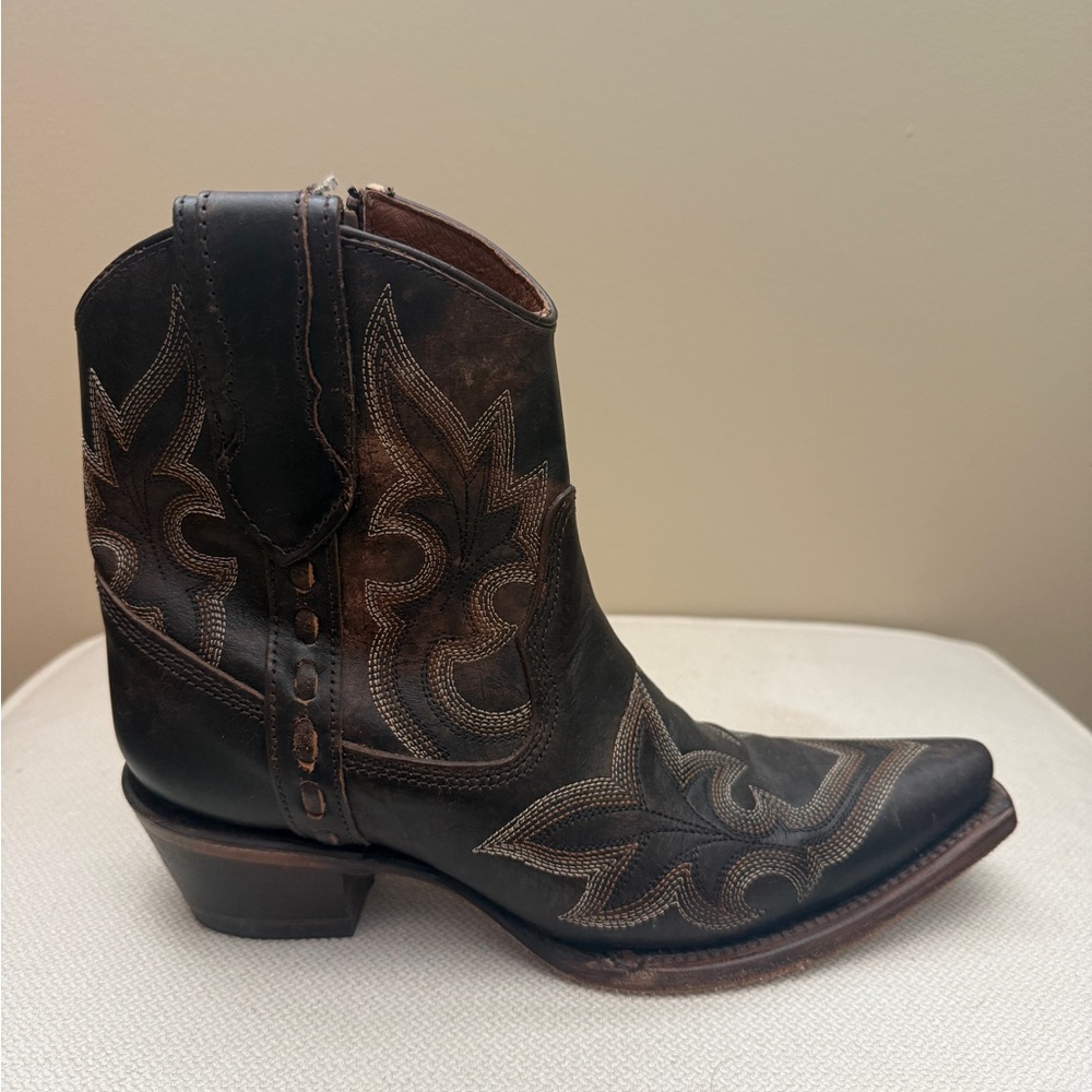 Circle G Black and Brown Western Boots